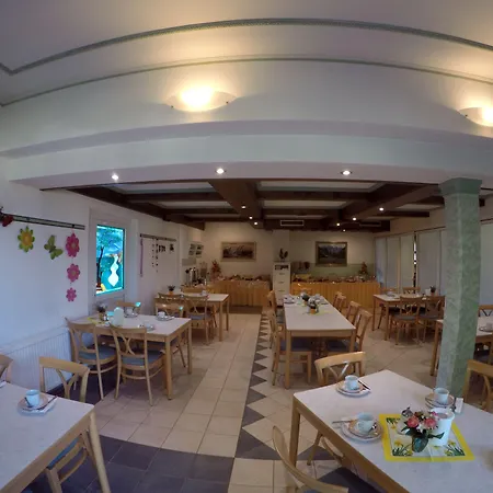 Sonnenhof 3* Lambichl